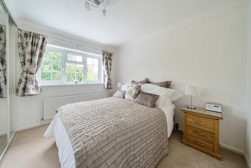 sold joiners lane london 37652 - Gibbs Gillespie