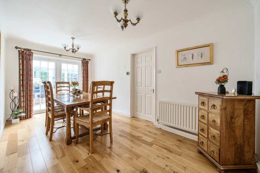 sold joiners lane london 37652 - Gibbs Gillespie