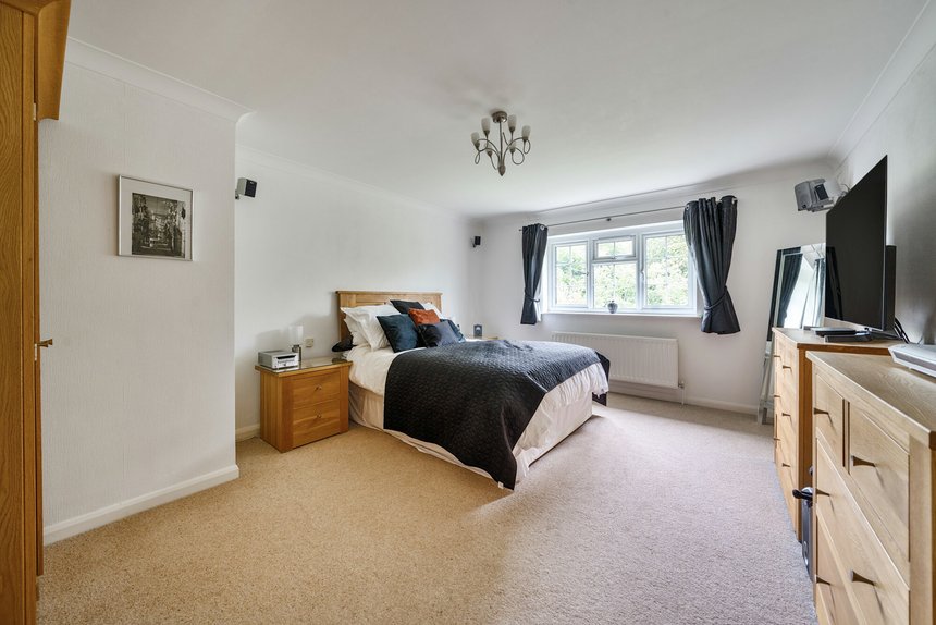 sold joiners lane london 37652 - Gibbs Gillespie