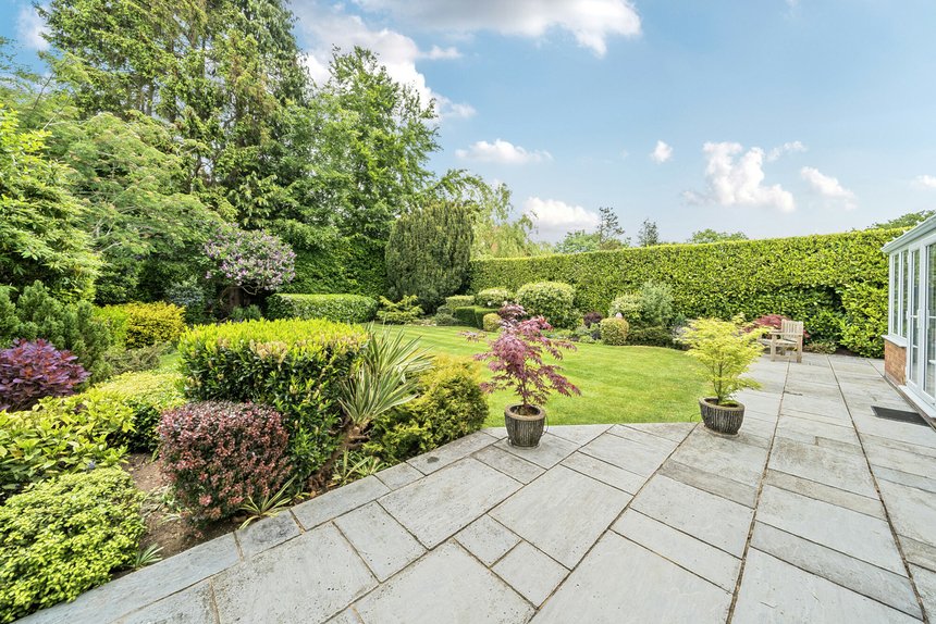 sold joiners lane london 37652 - Gibbs Gillespie