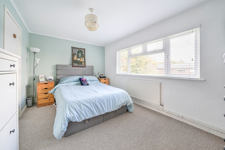 for sale curtis close london 37692 - Gibbs Gillespie