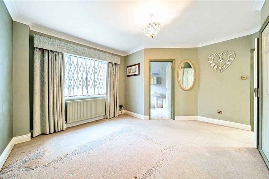 for sale carew road london 37705 - Gibbs Gillespie