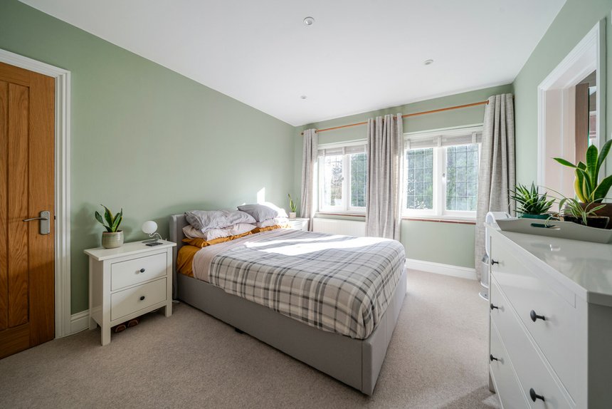 for sale maltmans lane london 37711 - Gibbs Gillespie