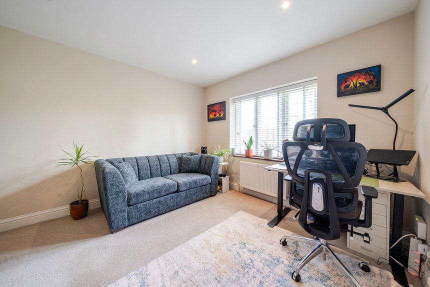 for sale maltmans lane london 37711 - Gibbs Gillespie