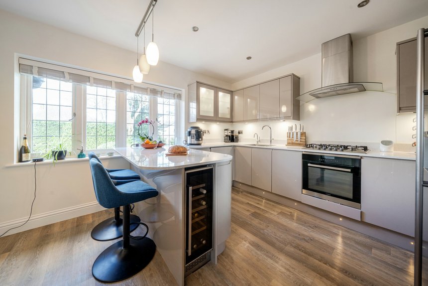 for sale maltmans lane london 37711 - Gibbs Gillespie