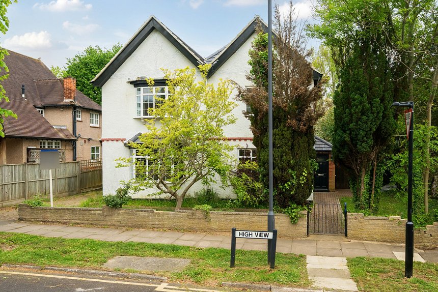 for sale high view london 37730 - Gibbs Gillespie
