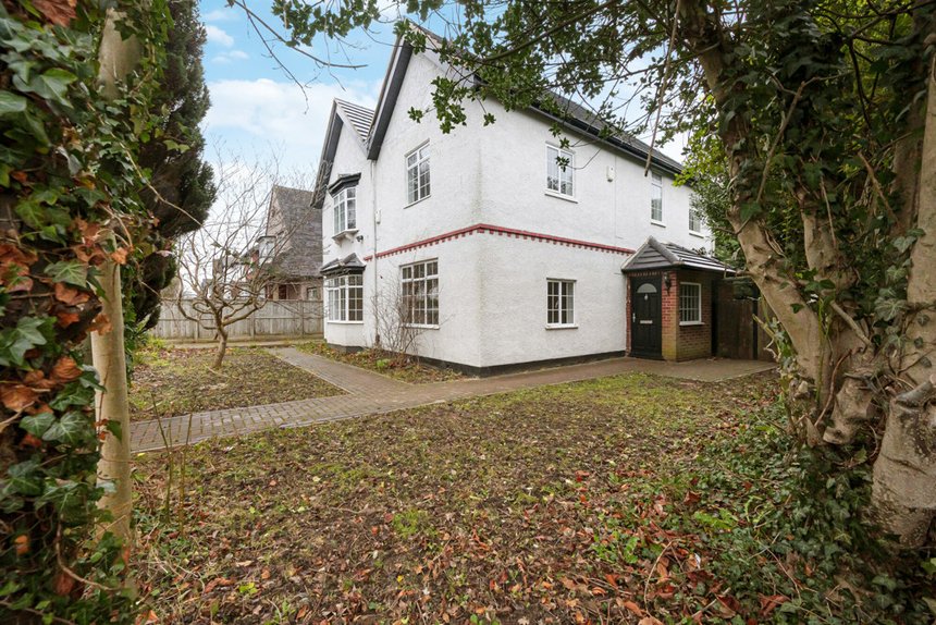 for sale high view london 37730 - Gibbs Gillespie