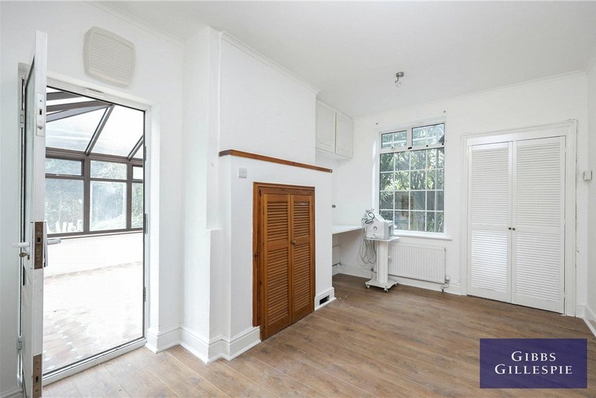 for sale high view london 37730 - Gibbs Gillespie