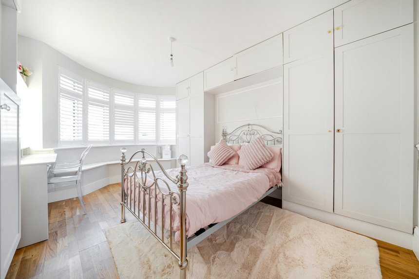 under offer herlwyn avenue london 37761 - Gibbs Gillespie