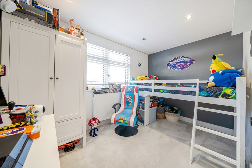 under offer herlwyn avenue london 37761 - Gibbs Gillespie