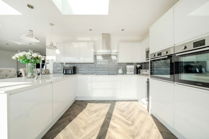 under offer herlwyn avenue london 37761 - Gibbs Gillespie