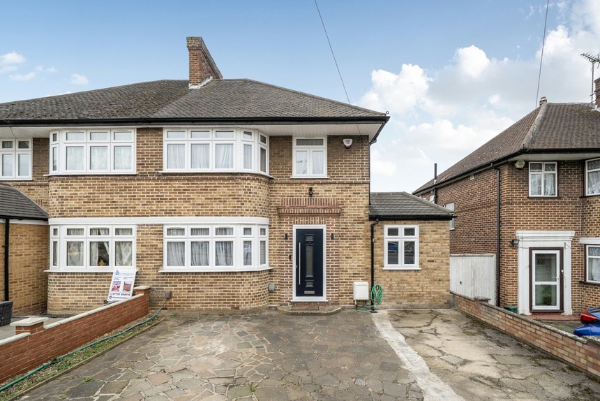 sold field end road london 37806 - Gibbs Gillespie