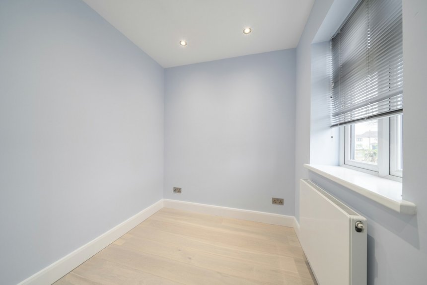 sold field end road london 37806 - Gibbs Gillespie