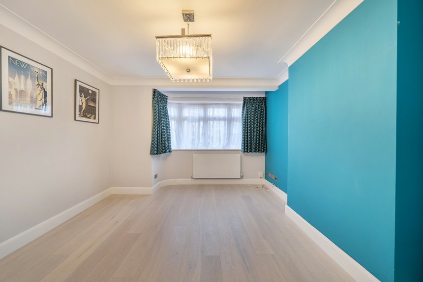 sold field end road london 37806 - Gibbs Gillespie