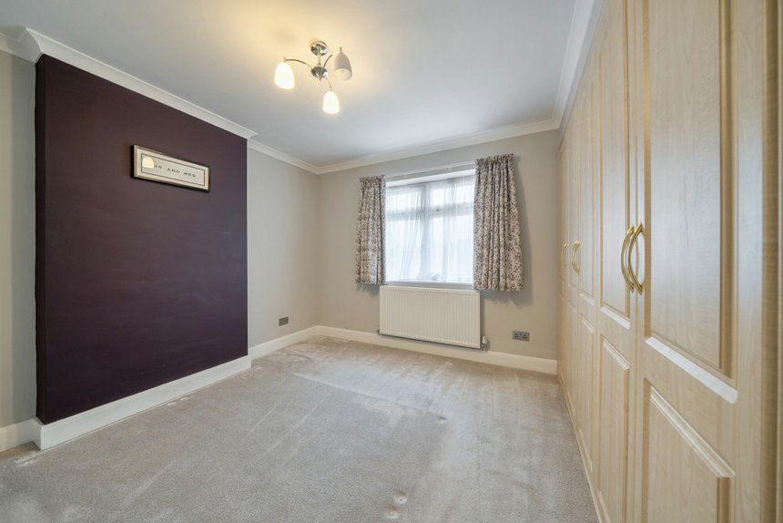 sold field end road london 37806 - Gibbs Gillespie