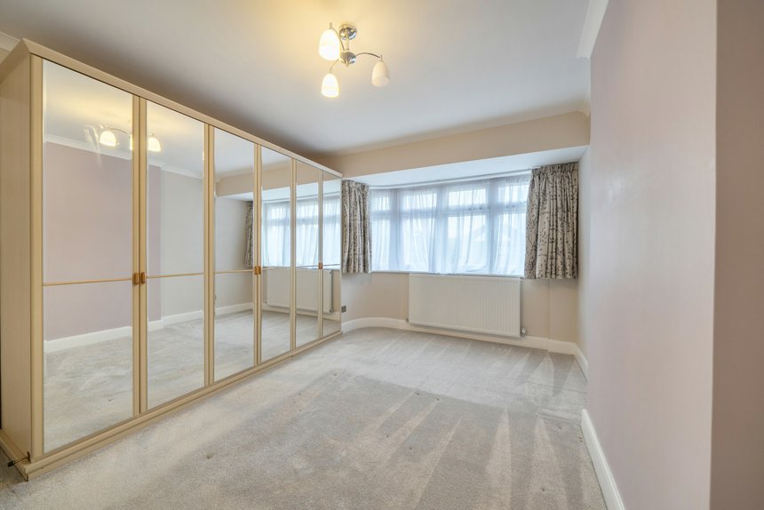 sold field end road london 37806 - Gibbs Gillespie
