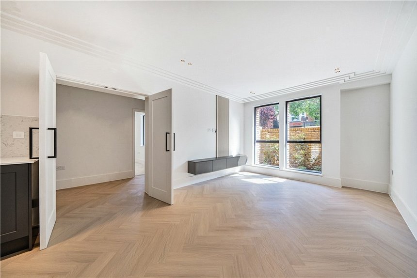 for sale ivy gardens london 37823 - Gibbs Gillespie