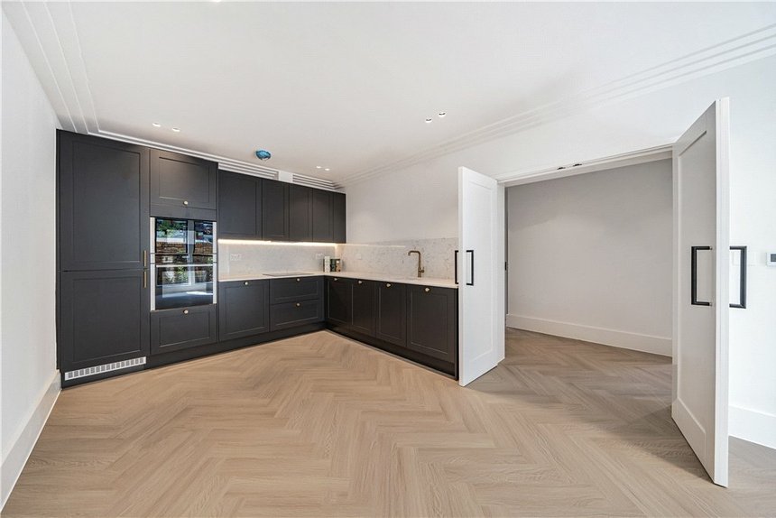 for sale ivy gardens london 37823 - Gibbs Gillespie