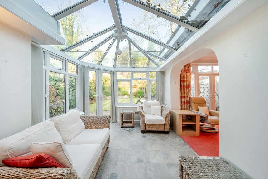 under offer ashdene london 37846 - Gibbs Gillespie