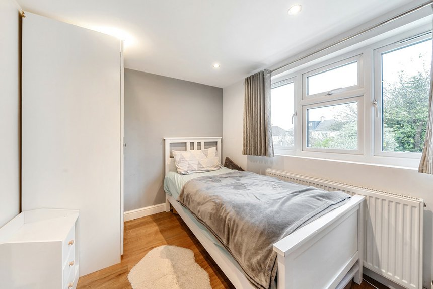 for sale highland road london 37896 - Gibbs Gillespie