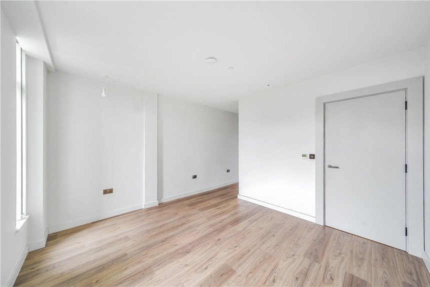 for sale taona house london 37931 - Gibbs Gillespie