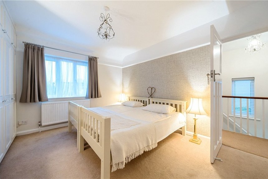 for sale avalon road london 38013 - Gibbs Gillespie