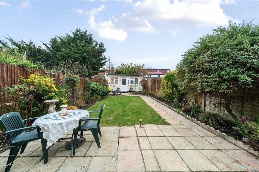 for sale avalon road london 38013 - Gibbs Gillespie