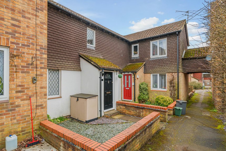 2 bedroom House for sale in Sedley Grove, Harefield, Uxbridge