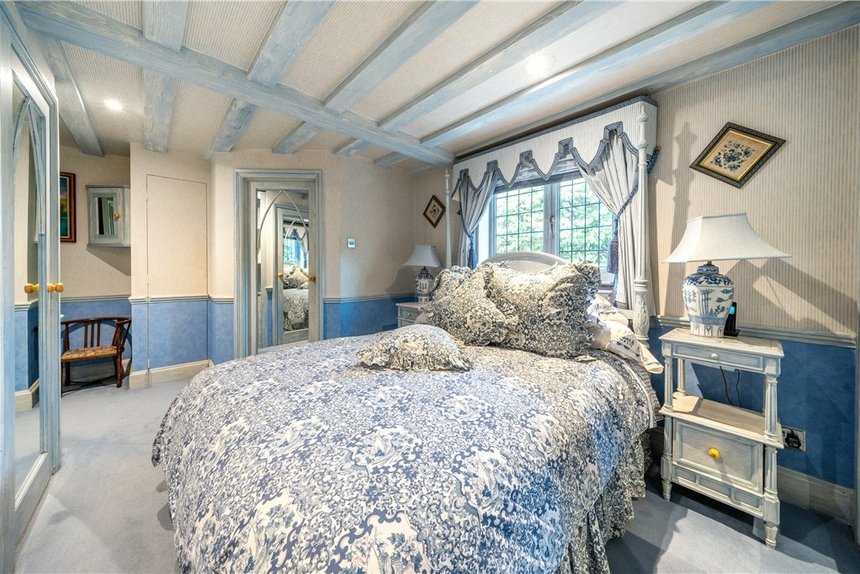 for sale framewood road london 38060 - Gibbs Gillespie