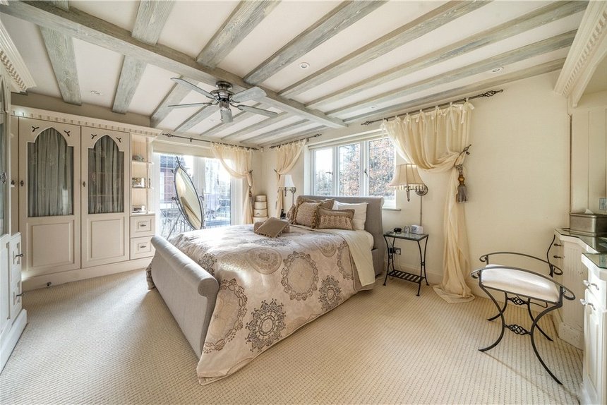 for sale framewood road london 38060 - Gibbs Gillespie