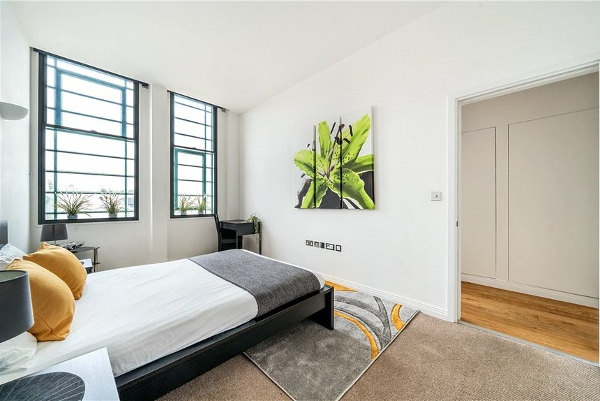 for sale western avenue london 38069 - Gibbs Gillespie