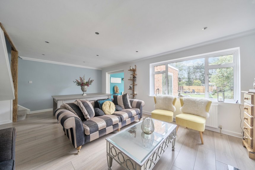 for sale plough lane london 38090 - Gibbs Gillespie