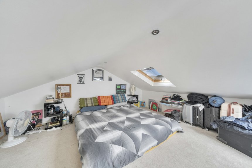 for sale plough lane london 38090 - Gibbs Gillespie