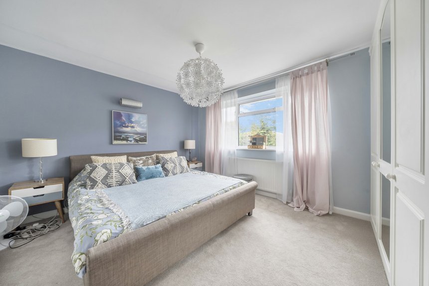 for sale plough lane london 38090 - Gibbs Gillespie