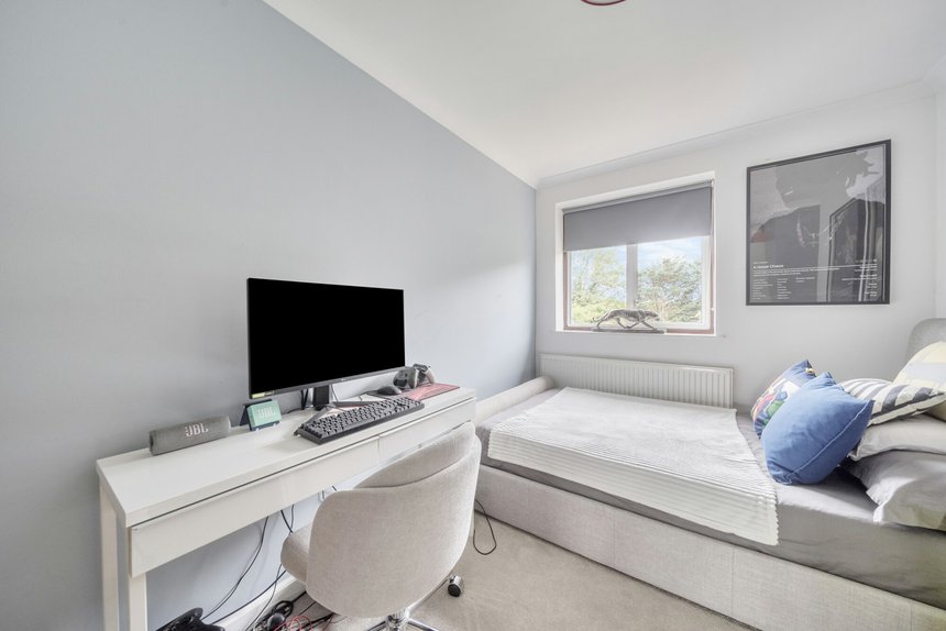 for sale plough lane london 38090 - Gibbs Gillespie