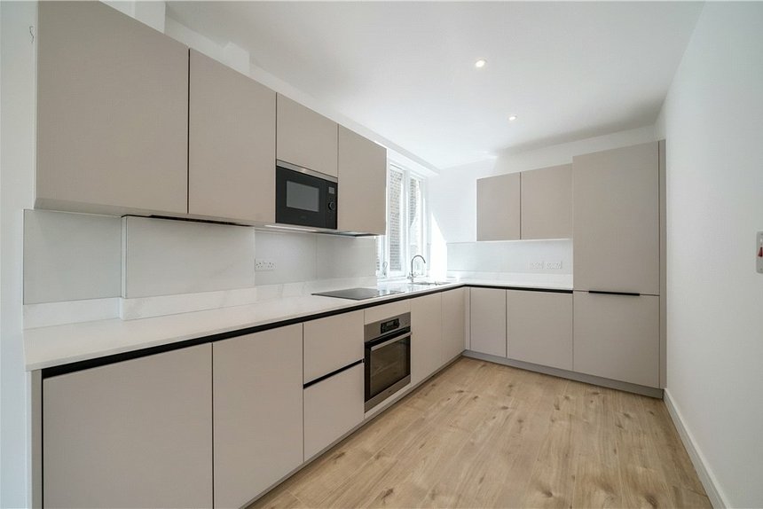 for sale freeland road london 38102 - Gibbs Gillespie