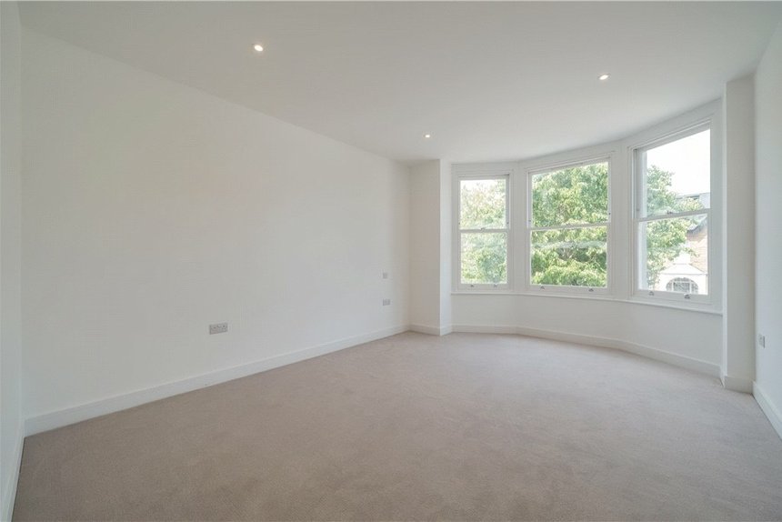 for sale freeland road london 38102 - Gibbs Gillespie