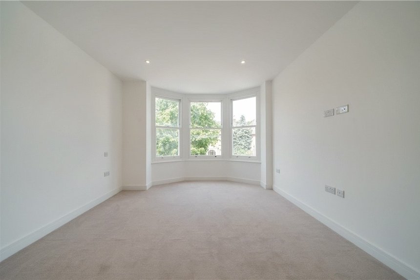 for sale freeland road london 38102 - Gibbs Gillespie