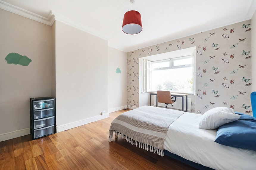 for sale woodstock avenue london 38153 - Gibbs Gillespie