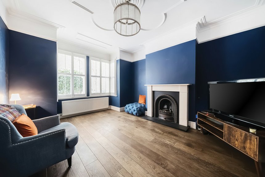 for sale woodstock avenue london 38153 - Gibbs Gillespie