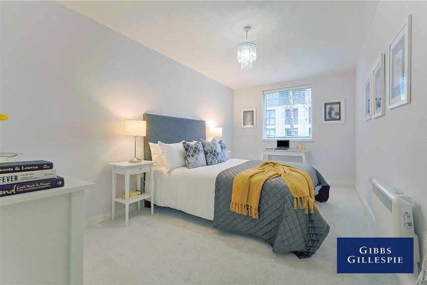 for sale pump house crescent london 38218 - Gibbs Gillespie