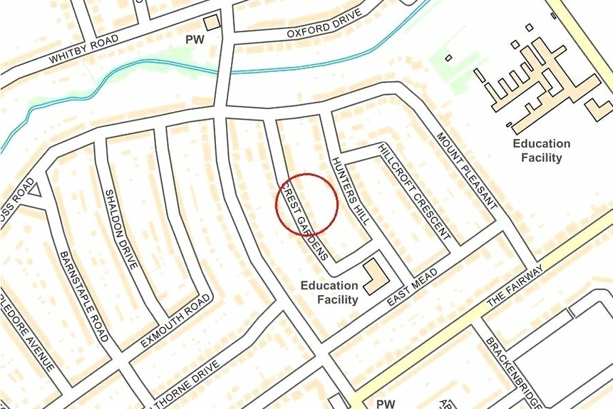 under offer crest gardens london 38266 - Gibbs Gillespie