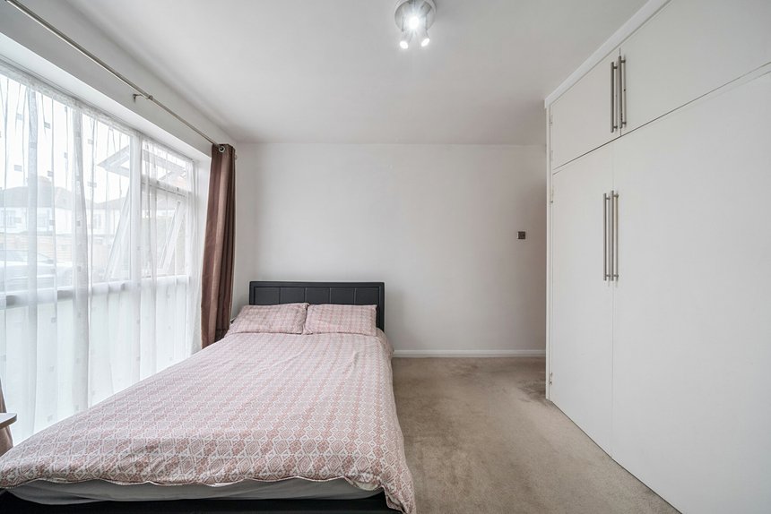 for sale nigel close london 38269 - Gibbs Gillespie