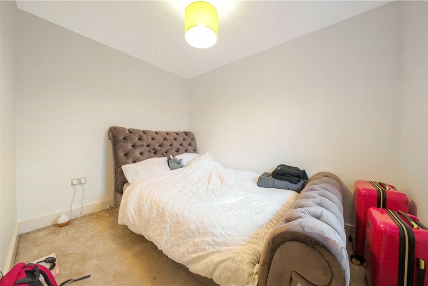 under offer wren lane london 38284 - Gibbs Gillespie