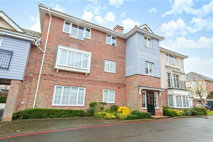 under offer wren lane london 38284 - Gibbs Gillespie