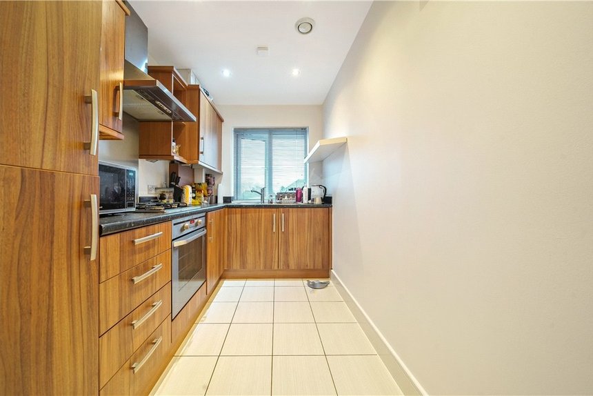 under offer wren lane london 38284 - Gibbs Gillespie