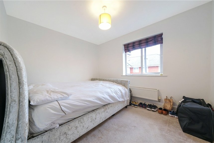 under offer wren lane london 38284 - Gibbs Gillespie