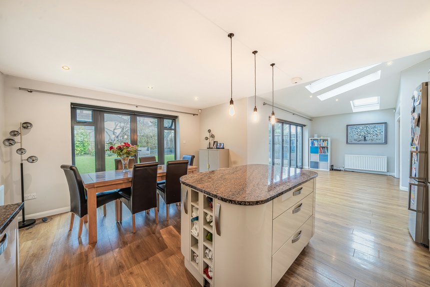 for sale the lawns london 38318 - Gibbs Gillespie