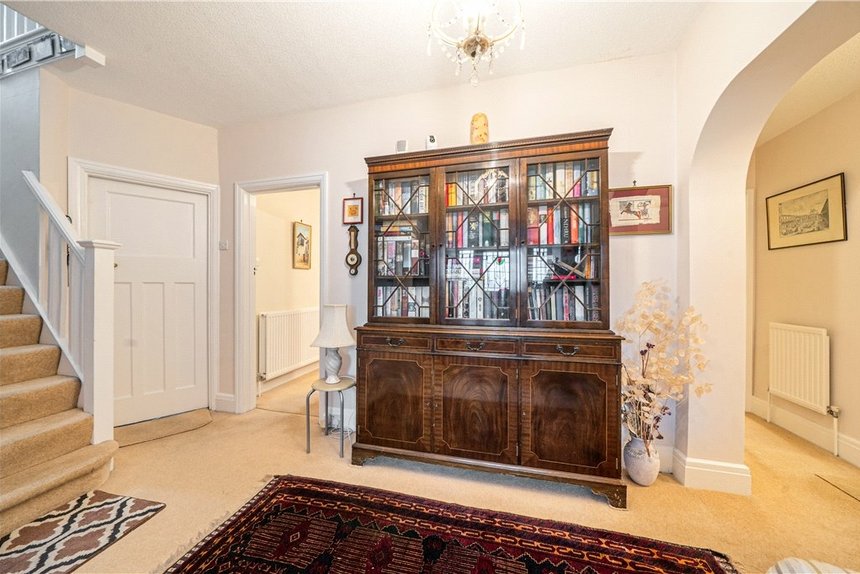 sold park way london 38333 - Gibbs Gillespie