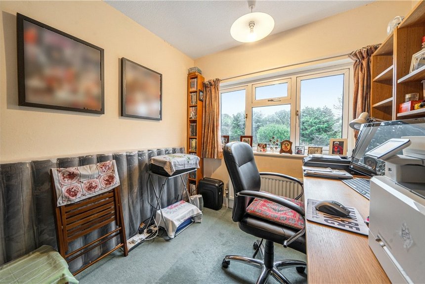 sold park way london 38333 - Gibbs Gillespie